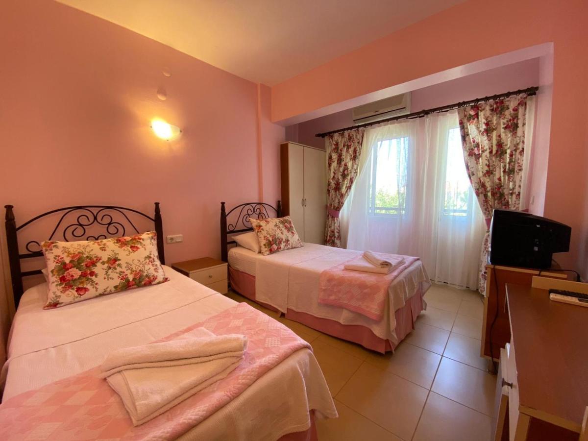 Maviev Otel Çeşme Exteriör bild