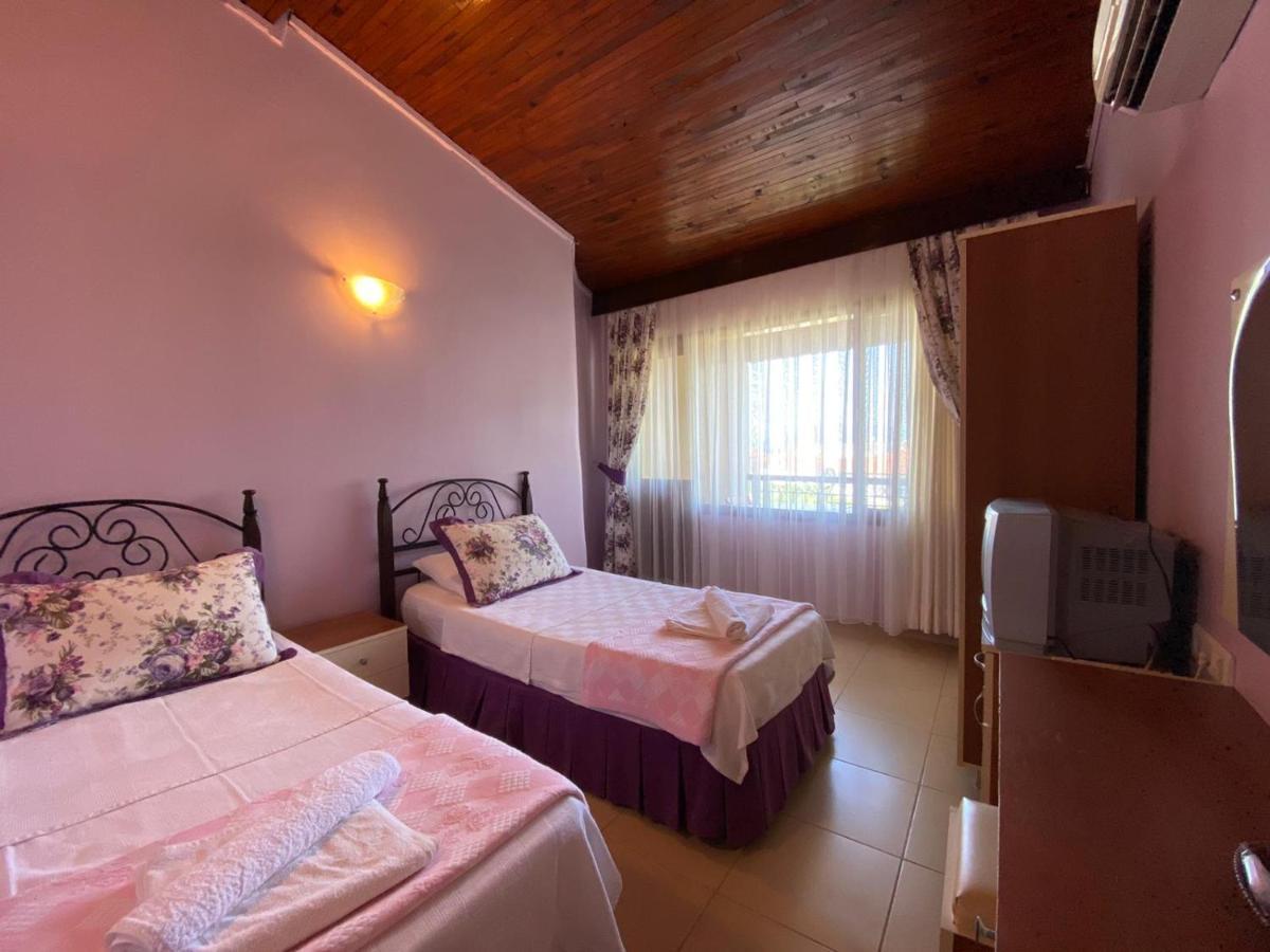 Maviev Otel Çeşme Exteriör bild